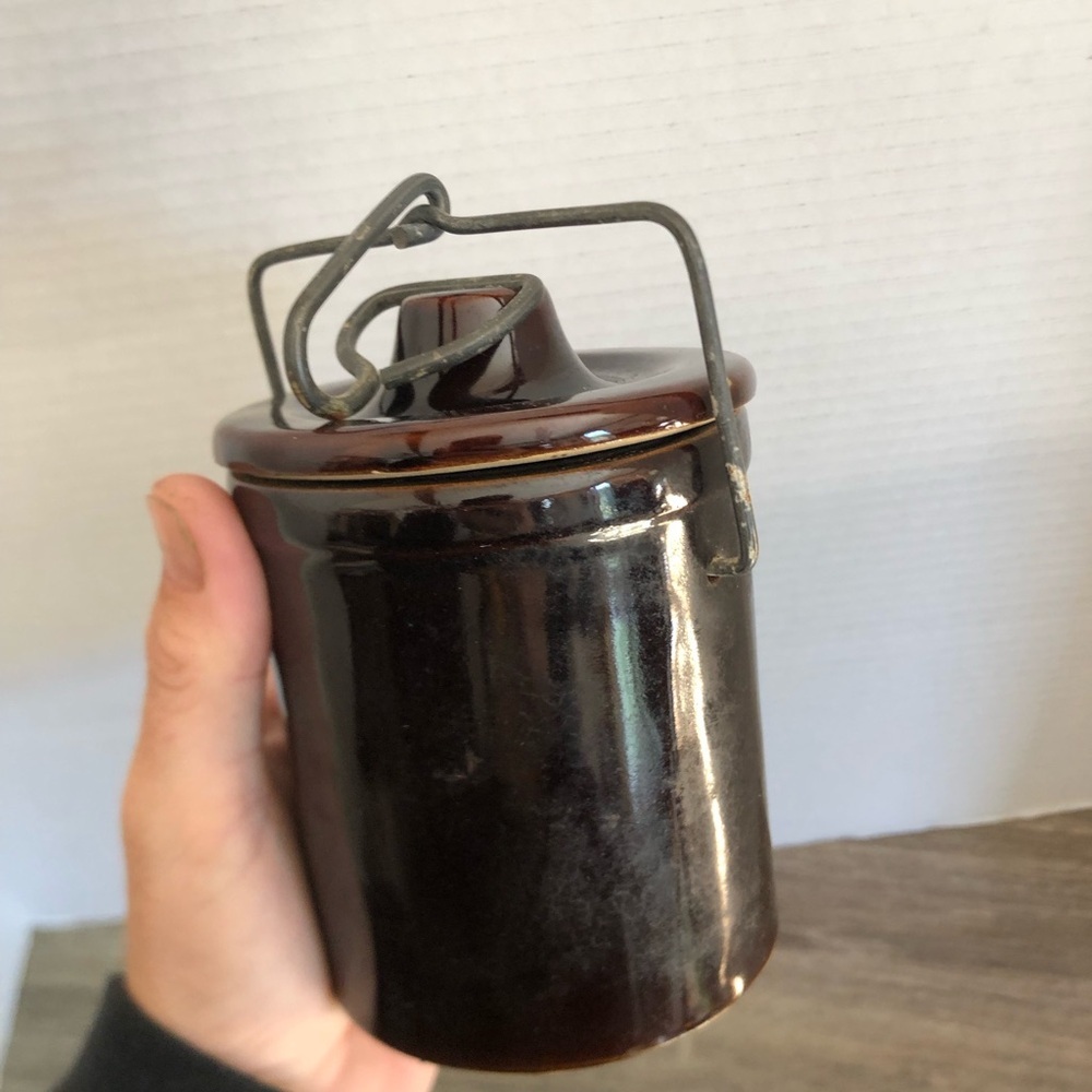 Vtg Stoneware Crock with Bail Lock - Picture 9 of 14